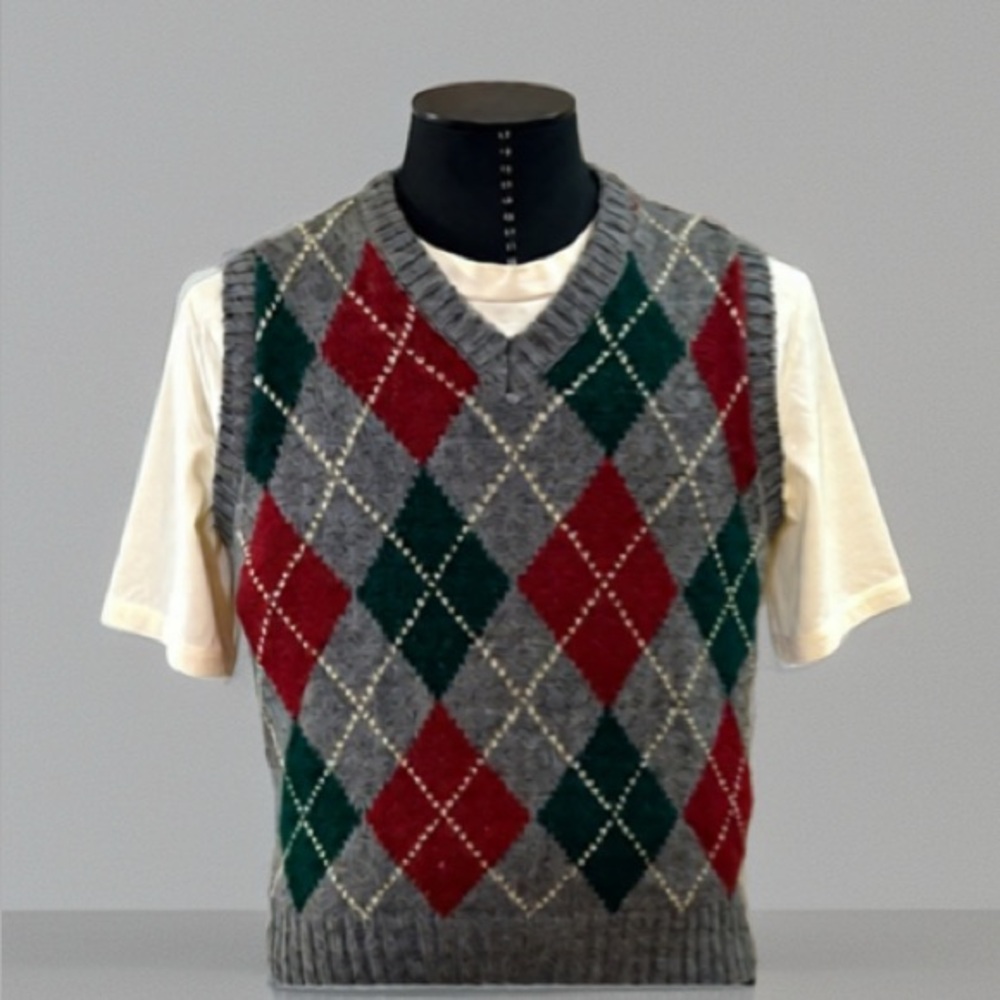 McGregor V-Neck Argyle Sweater Vest in Red and Green